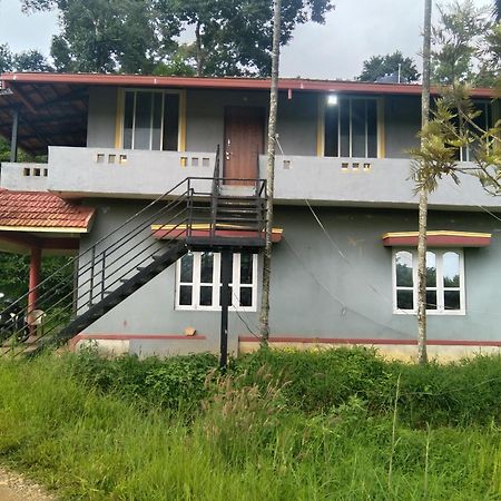 Samz Estate Stay 2Bhk Madikeri Exterior photo